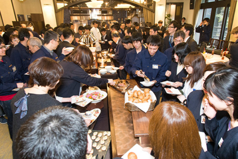 創業90年の祝賀風景